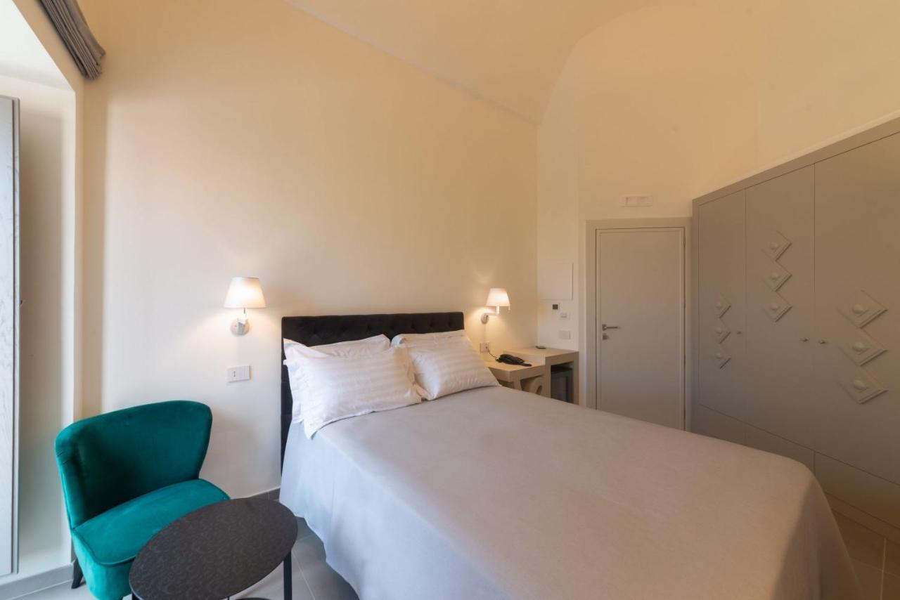 Insula Boutique Hotel Procida Exterior photo